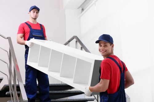 Professional packing and unpacking services in Kensington for a smooth home move