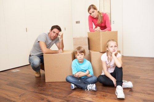Packing support for Kensington properties with access challenges